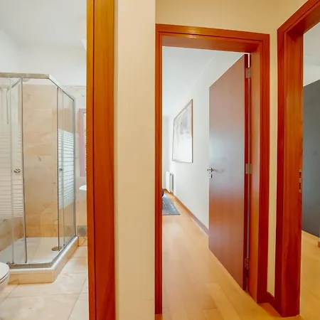 Downtown Deluxe By Vacationy Apartment