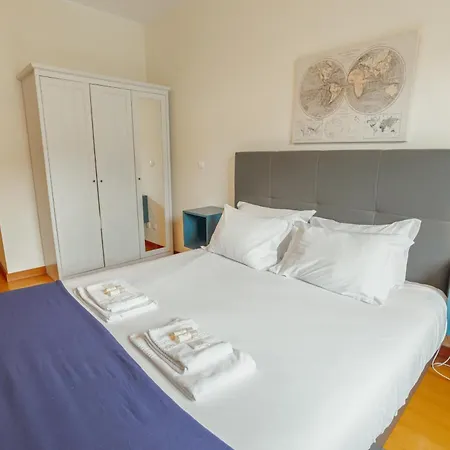 Apartment Downtown Deluxe By Vacationy