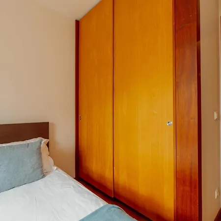 Downtown Deluxe By Vacationy *