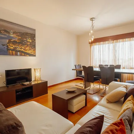 Daire Downtown Deluxe By Vacationy Porto