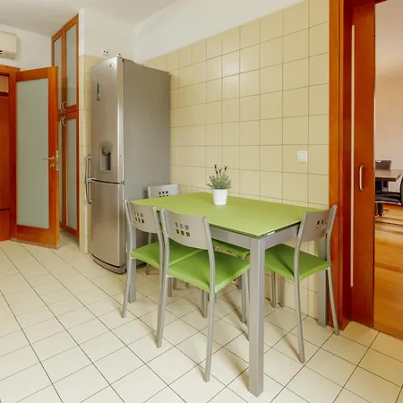 Downtown Deluxe By Vacationy Appartement