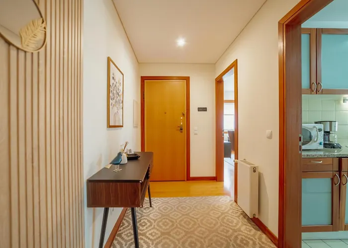 Downtown Deluxe By Vacationy