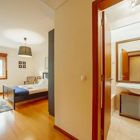 Downtown Deluxe By Vacationy * Oporto