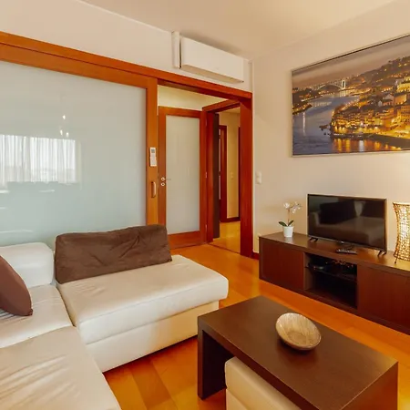Downtown Deluxe By Vacationy Oporto